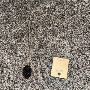 Long chain necklace with pendant